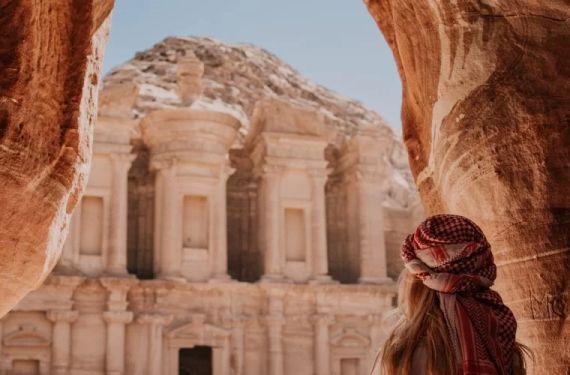 Discovering Petra in Jordan: An Ultimate Travel Guide for Adventurers