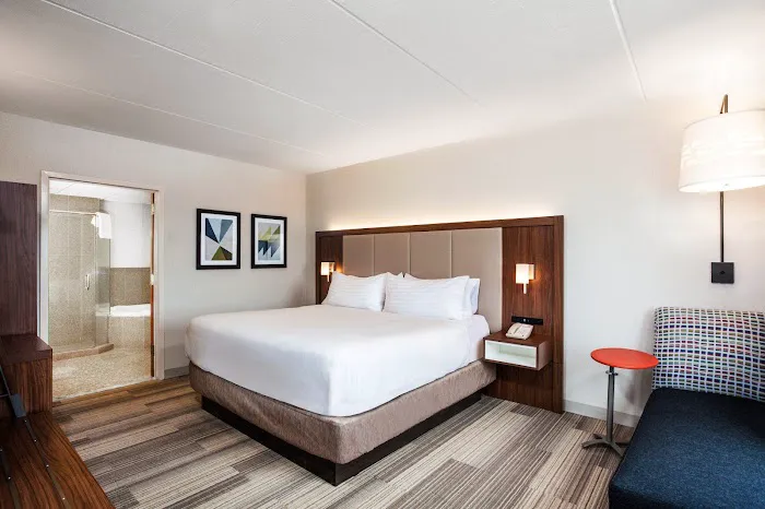 Holiday Inn Express Hauppauge-Long Island by IHG Picture 2