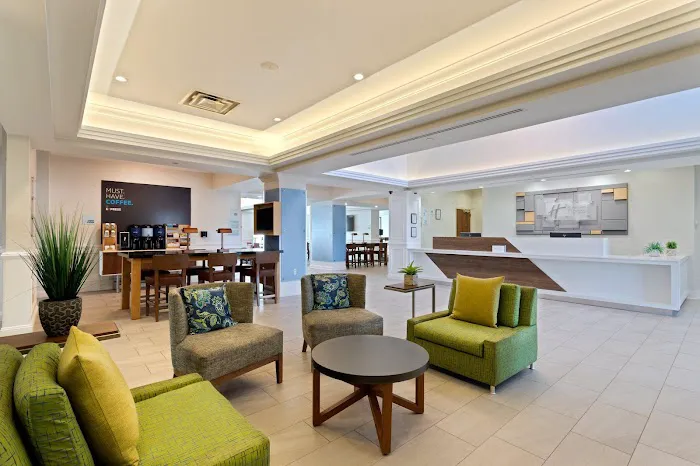 Holiday Inn Express Hauppauge-Long Island by IHG Picture 4