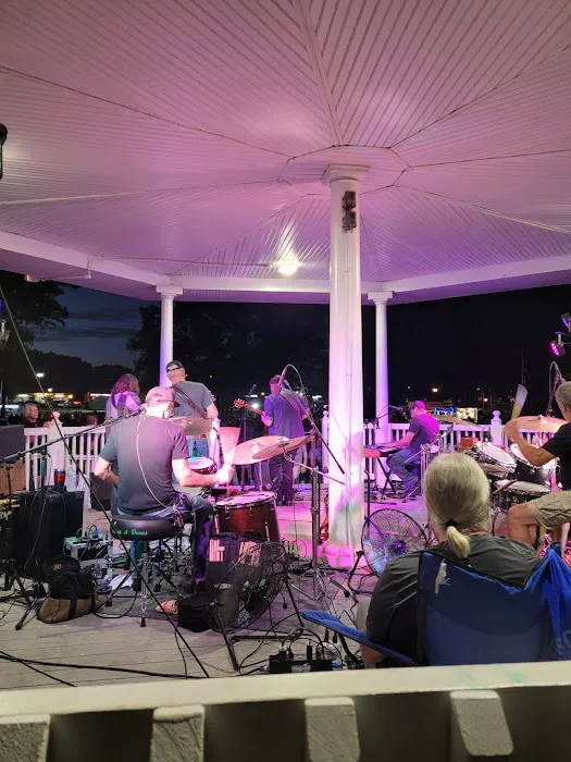 Nesconset Gazebo Picture 6