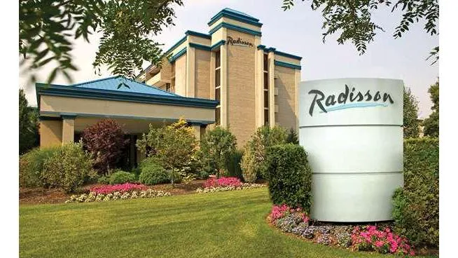 Radisson Hotel Hauppauge-Long Island Picture 1