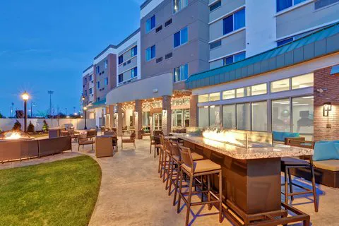 Courtyard by Marriott Long Island Islip/Courthouse Complex Picture 5