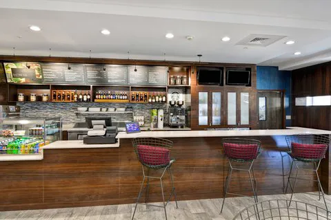 Courtyard by Marriott Long Island Islip/Courthouse Complex Picture 8