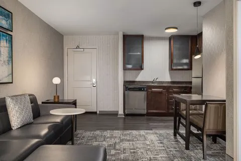 Residence Inn Long Island Islip/Courthouse Complex Picture 8