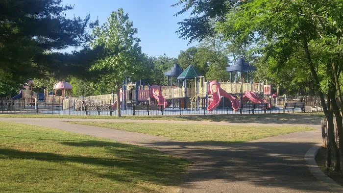 Lake Ronkonkoma County Park Home of Syag Sports Picture 6