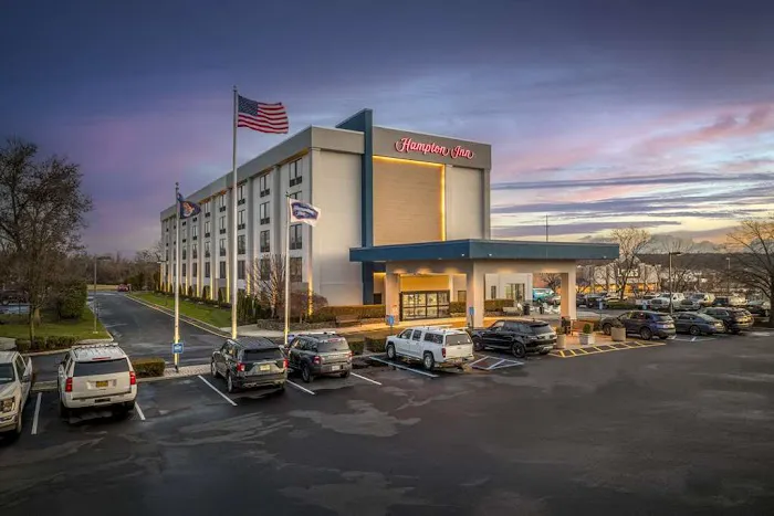 Hampton Inn Long Island/Commack Picture 3