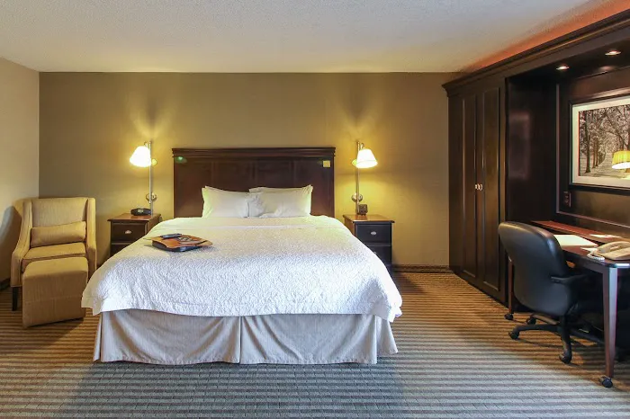 Hampton Inn Long Island/Commack Picture 4