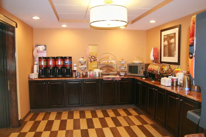 Hampton Inn Long Island/Commack Picture 8