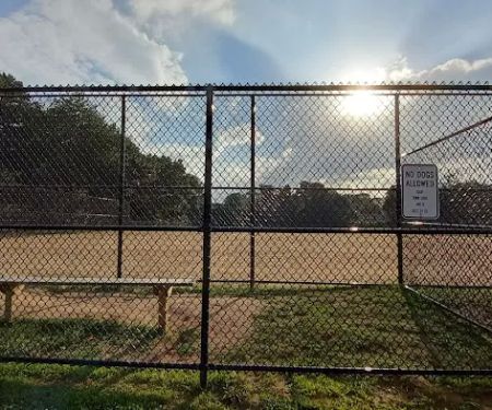 Clarissa Dr Park