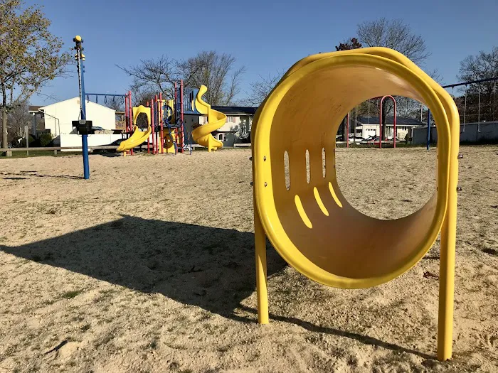 Winnie La Park Picture 3
