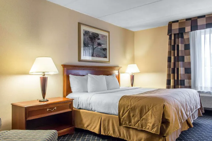 Clarion Hotel & Conference Center Picture 3