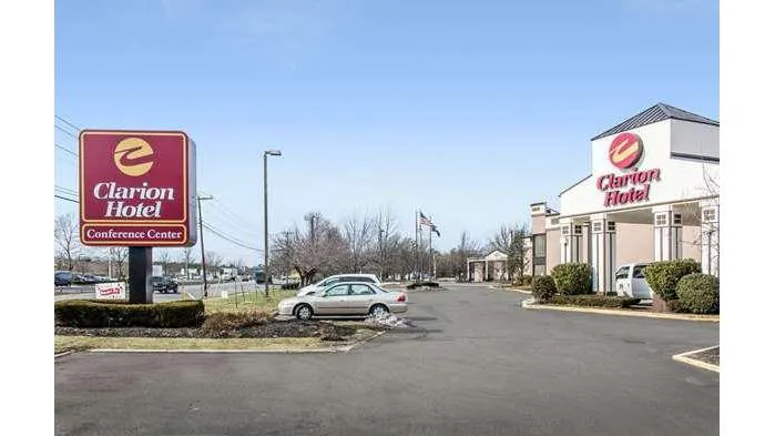 Clarion Hotel & Conference Center Picture 4