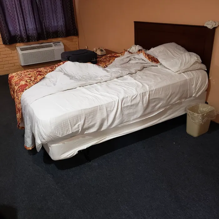 Deer Park Motor Inn Picture 5