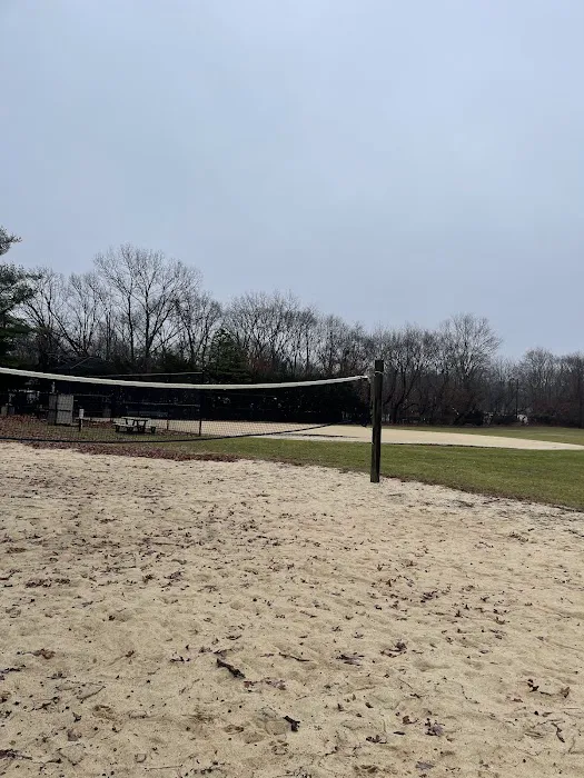 Strathmore Park Picture 7