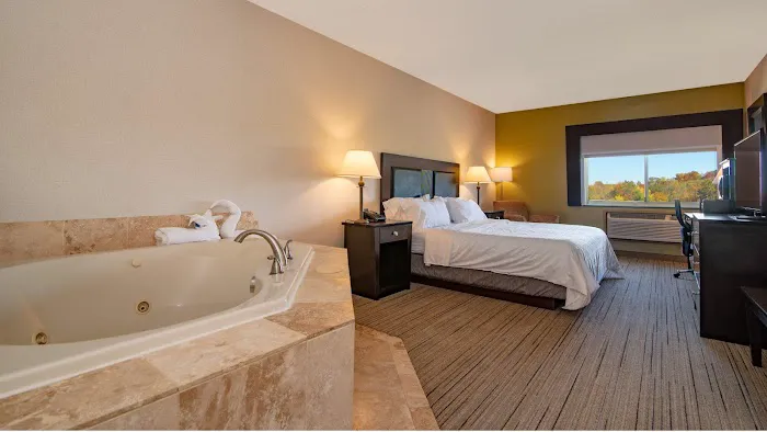 Holiday Inn Express Stony Brook-Long Island by IHG Picture 3