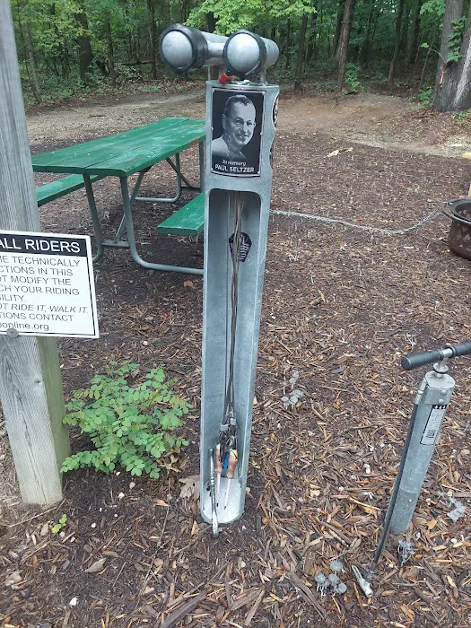 Parking meadowlark park bike trail Picture 4