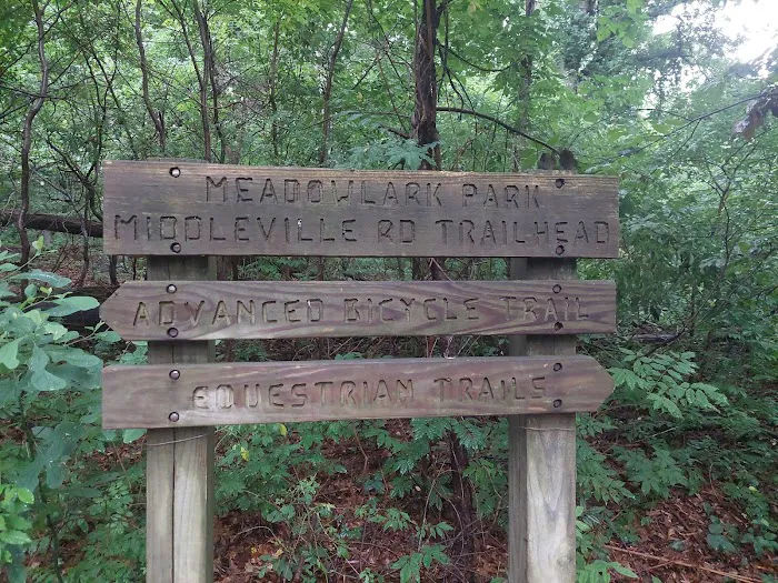 Parking meadowlark park bike trail Picture 5