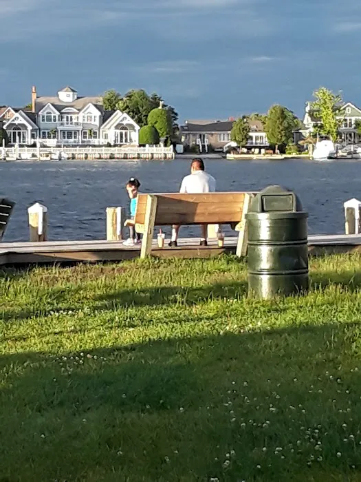 Great River Dock Park Picture 4