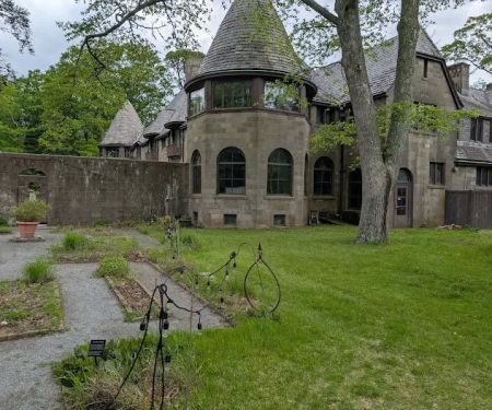 Suffolk County Environmental Center (Scully Estate)