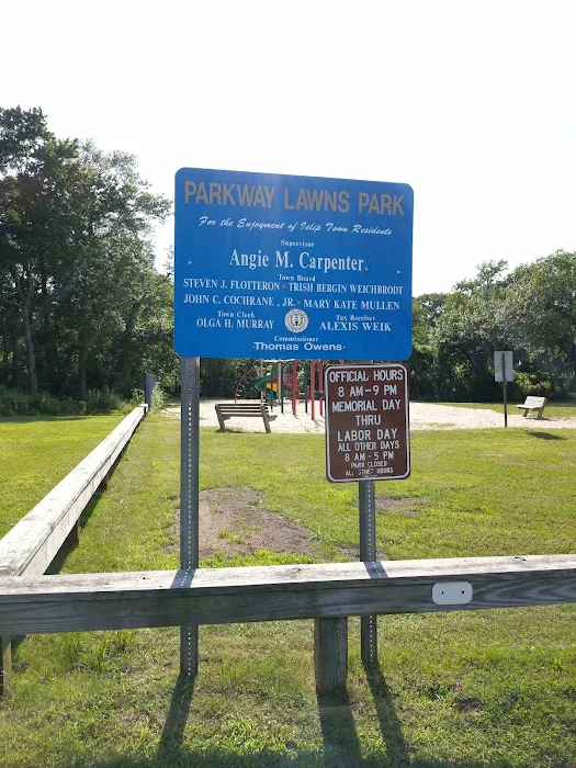 Parkway Lawns Park Picture 1