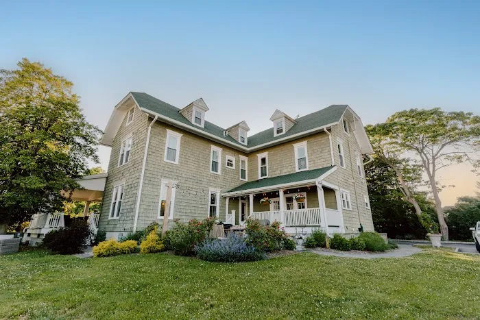 The Ocean Bay House Picture 3
