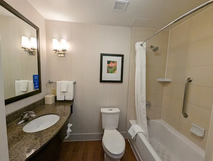 Hilton Garden Inn Stony Brook Picture 4
