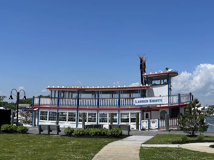 Bay Shore Manor Park Picture 1