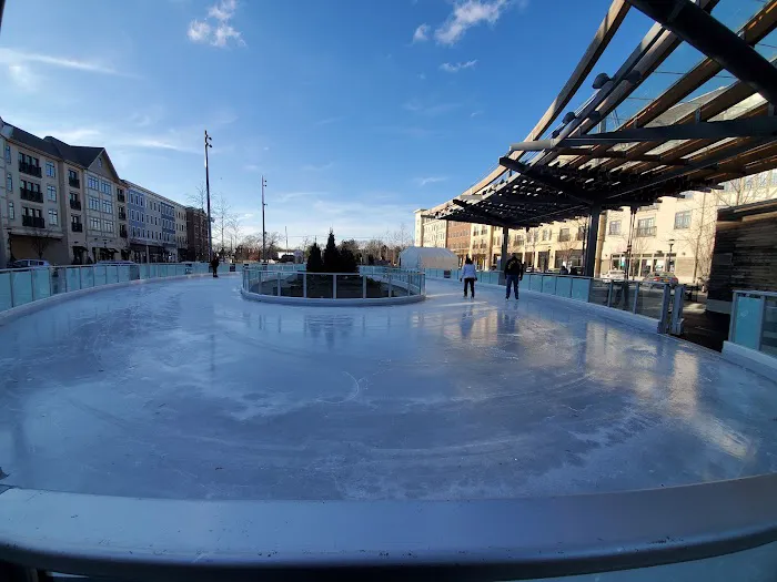 Wyandanch Plaza Picture 3