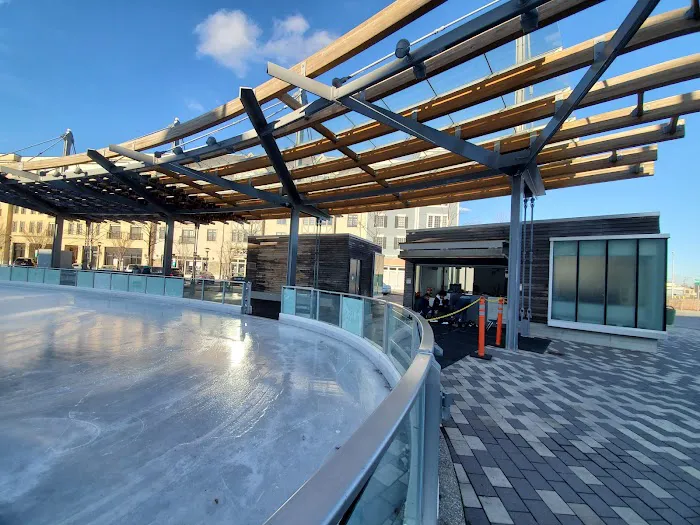 Wyandanch Plaza Picture 4