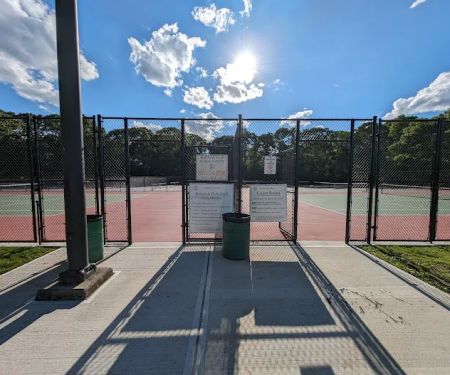 Islip Grange Pickleball and Tennis Courts