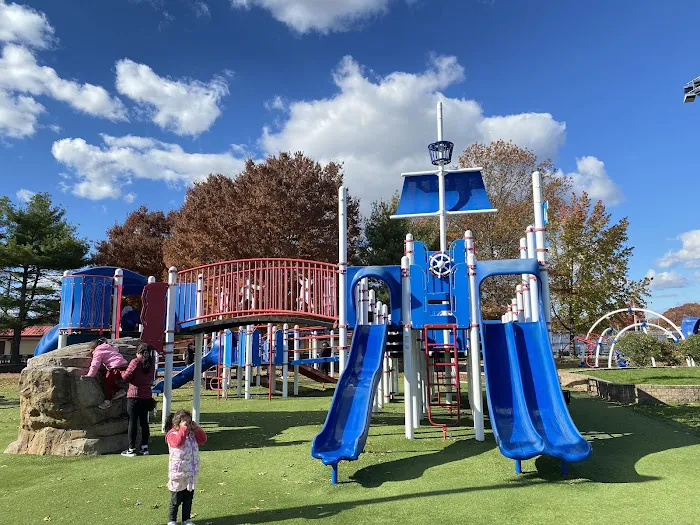 Phelps Lane Park Picture 2