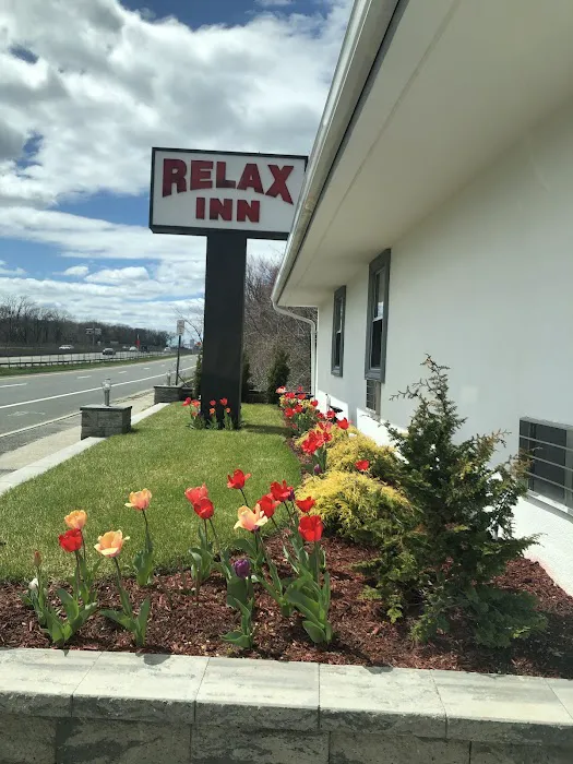 Relax Inn Motel Picture 1