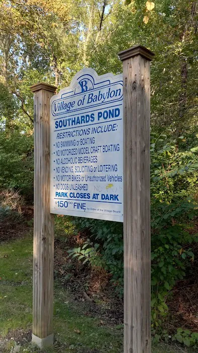 Southards Pond Park Picture 2