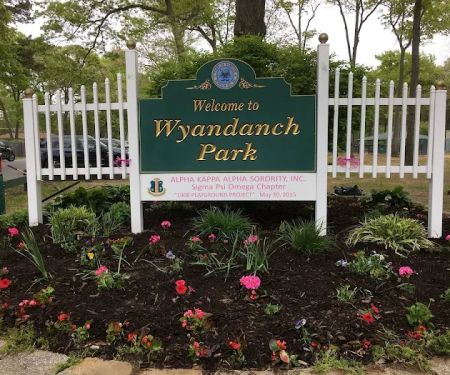 Wyandanch Park