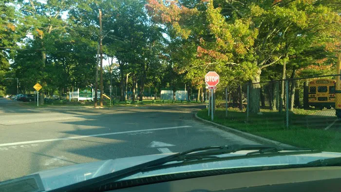 playground, tennis courts Picture 8