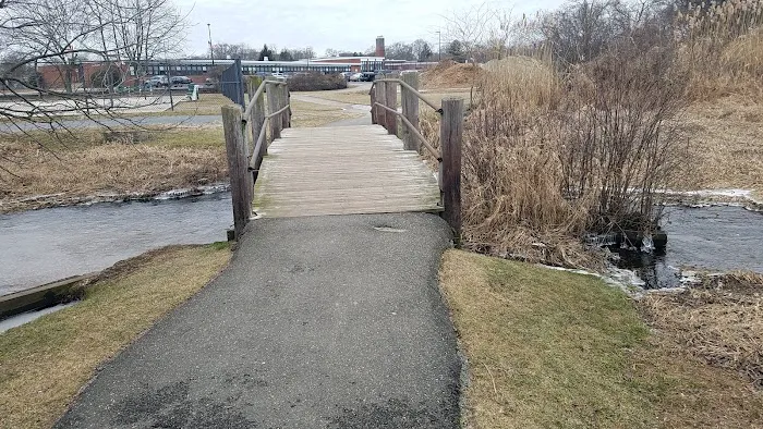 Babylon Park Ave Tennis Courts and Trails Picture 9
