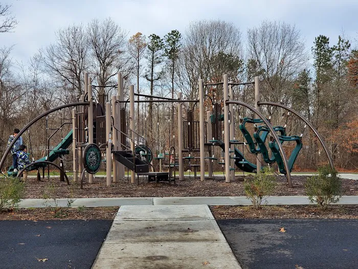 Iroquois Avenue Park Picture 2