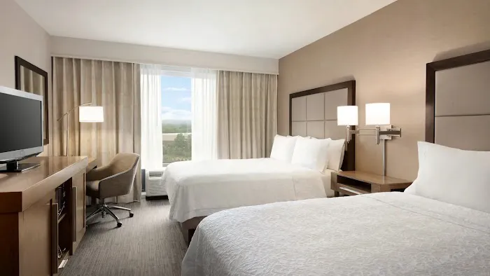 Hampton Inn Long Island - Brookhaven Picture 3