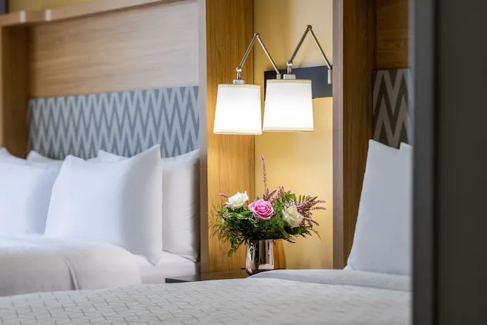 Holiday Inn Long Island - Islip Arpt East by IHG Picture 3