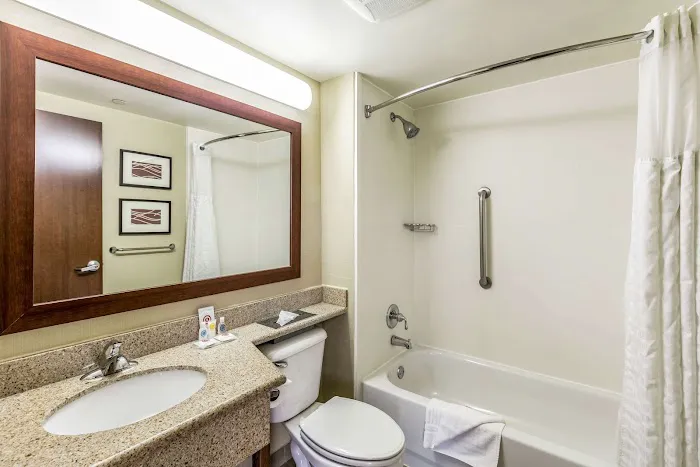 Comfort Inn Medford-Long Island Picture 3