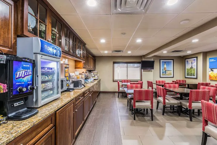 Comfort Inn Medford-Long Island Picture 5