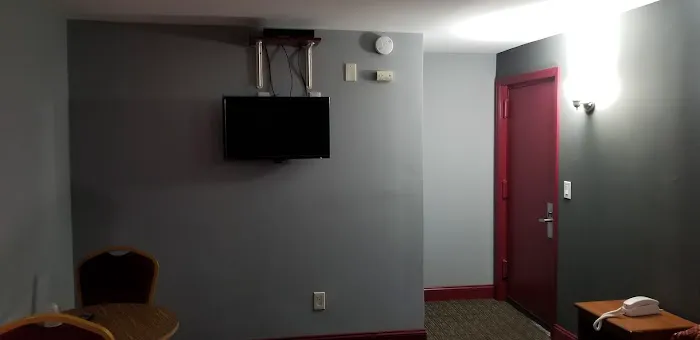 Budget Inn Picture 9