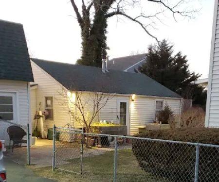396 Middle Road; REAR COTTAGE