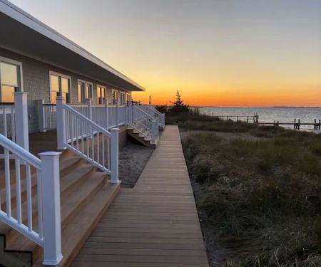 Fire Island Boatel Kismet