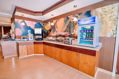 Fairfield Inn Medford Long Island Picture 9