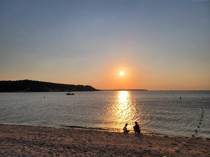Centerport Beach Park Picture 2