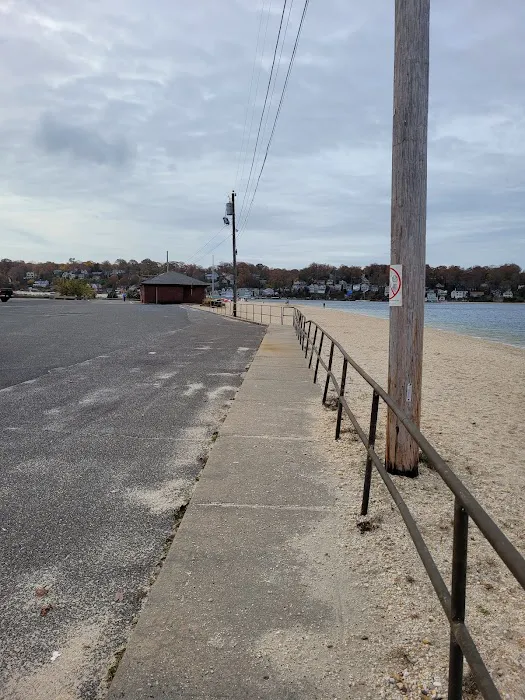 Centerport Beach Park Picture 8