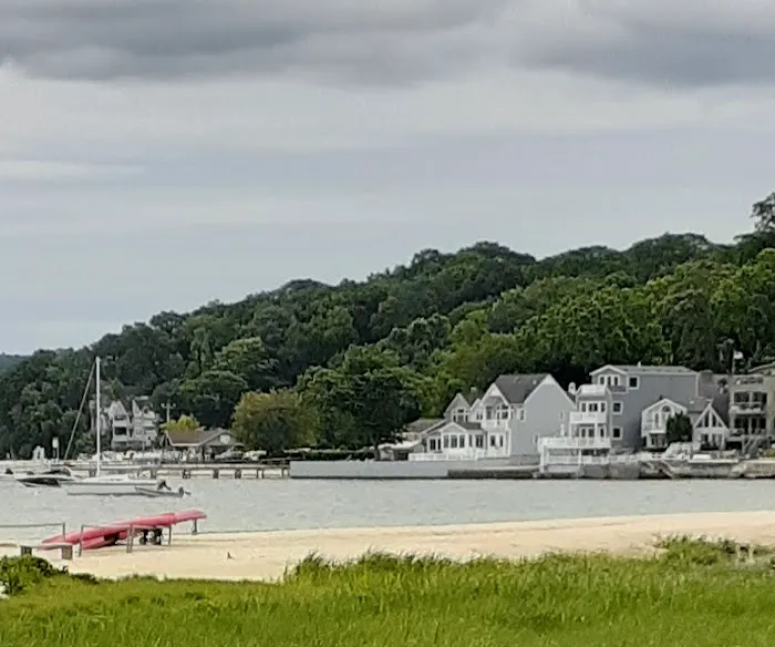 Fleets Cove Beach Park Picture 2