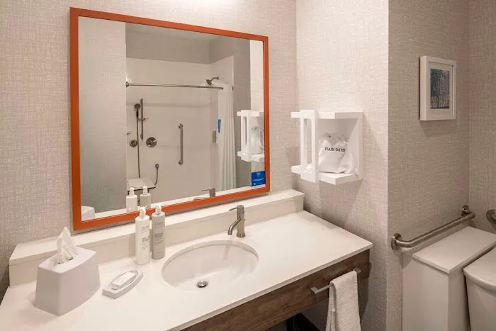 Hampton Inn & Suites Huntington Downtown Picture 2