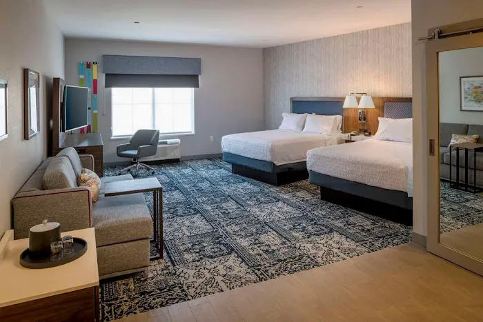 Hampton Inn & Suites Huntington Downtown Picture 3
